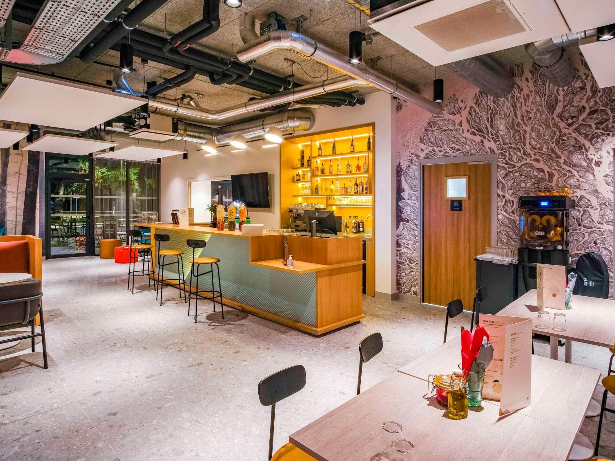 Ibis Styles Albertville Exteriör bild